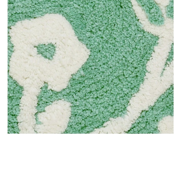 NWT Pioneer Woman Mazie Floral Crochet Round Cotton Rug Mint 24" x 24" - Picture 3 of 5